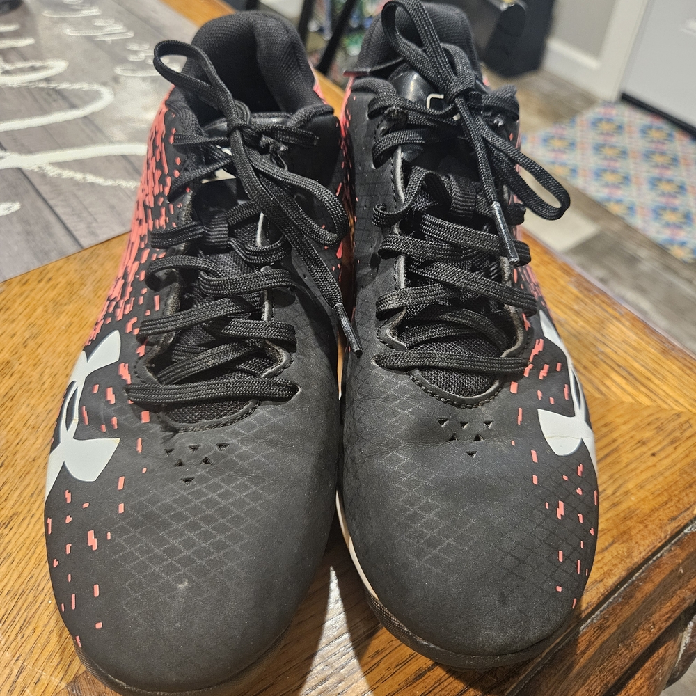 Under Armour Black and Pink Softball Cleats Athletic Shoes